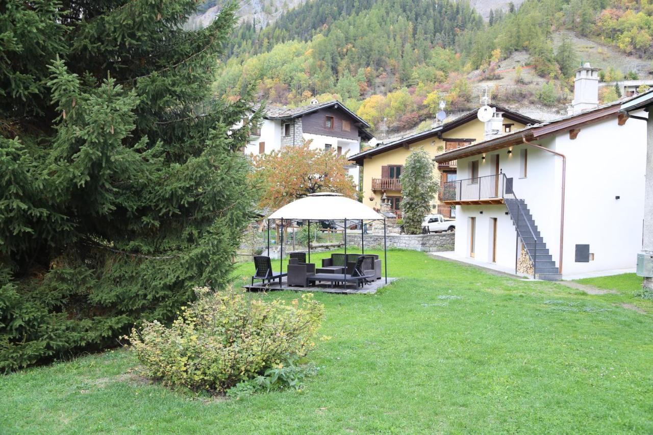 Appartamenti Vista Monte Bianco Courmayeur-Entreves Dış mekan fotoğraf